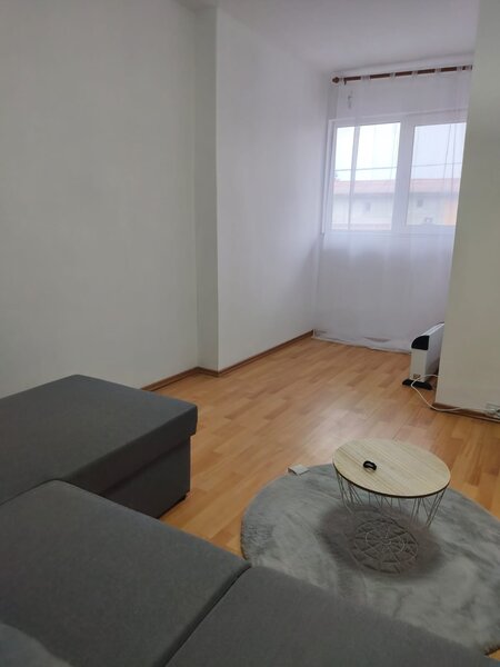 Bragadiru, casa in sistem P+1, cu doua apartamente cu intrari separate.