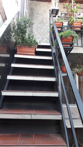Bragadiru, casa in sistem P+1, cu doua apartamente cu intrari separate.